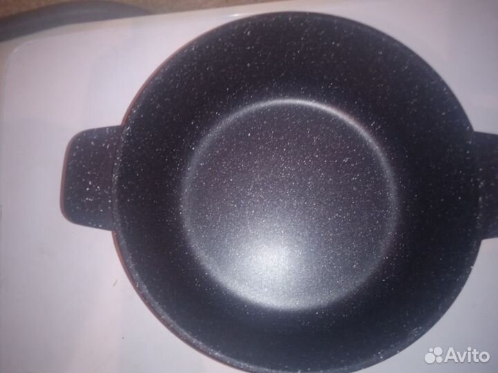 Кастрюля 5 литров новая