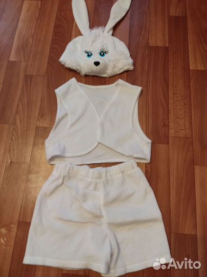 Новогодний костюм зайчика