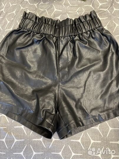 Кожаные шорты
