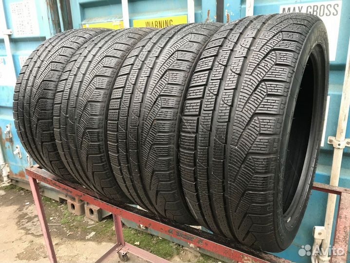 Pirelli Winter Sottozero 210 Serie II 245/45 R19 102V