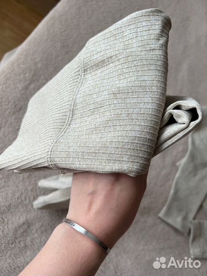 Спортивный костюм лосины и рашгард