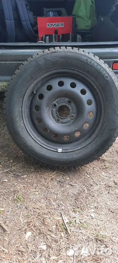 Kumho WinterCraft Ice WI31 195/60 R15 88