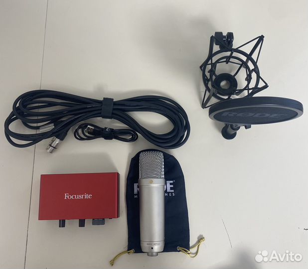 Микрофон Rode NT1-A + Focusrite Scarlett Solo