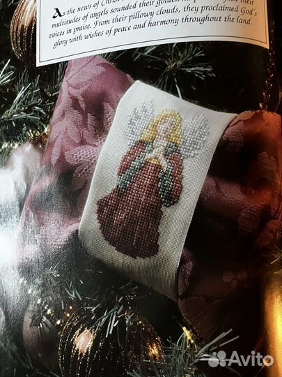 Американская книга с дизайнами для вышивки крестом