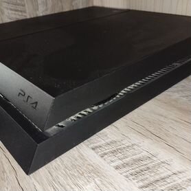 Продам PS 4