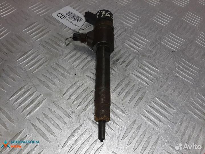 Форсунка Saab 9-3 2 2007 93190429