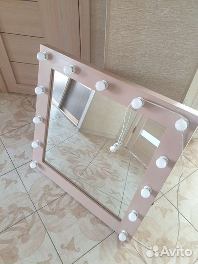 Зеркало с подсветкой