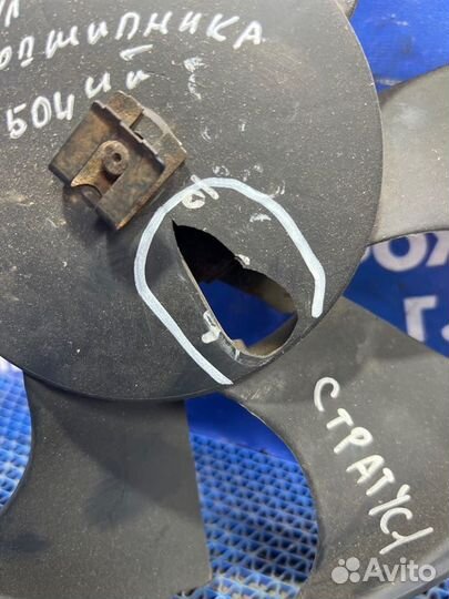 Вентилятор радиатора Dodge Stratus седан 1999