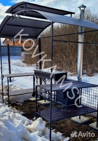 Беседка с мангалом