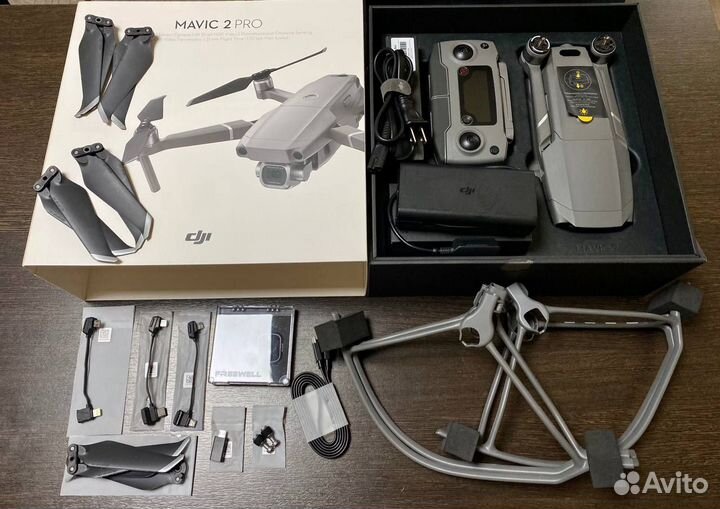 DJI Mavic 2 Pro fly more kit combo
