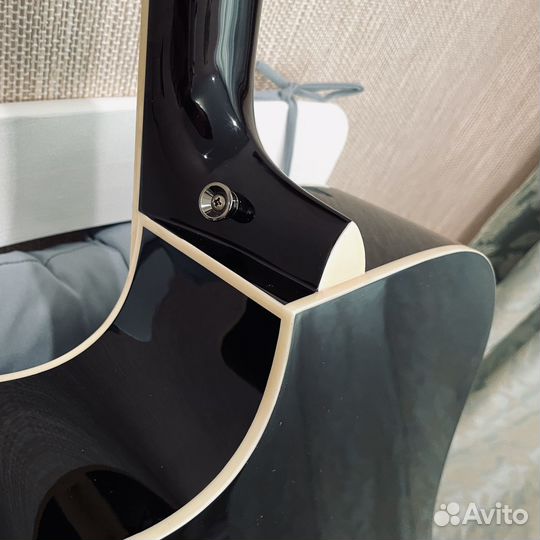 Электроакустическая гитара (новая)