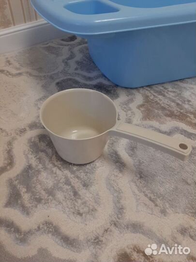 Ванночка для купания с горкой и ковшиком