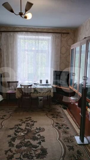 2-к. квартира, 52 м², 2/5 эт.