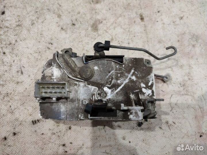 Замок двери передний левый Peugeot 406 8B XU7JP4