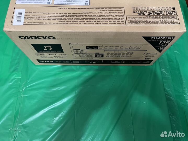 AV-ресивер Onkyo TX-NR696