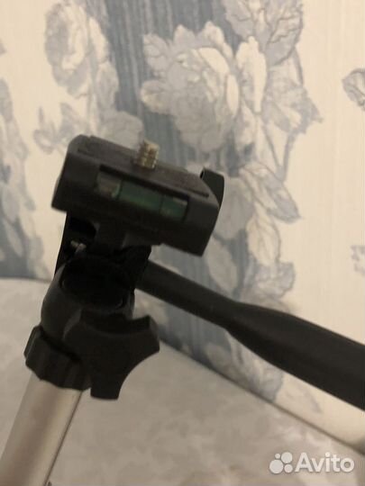 Штатив для фотоаппарата