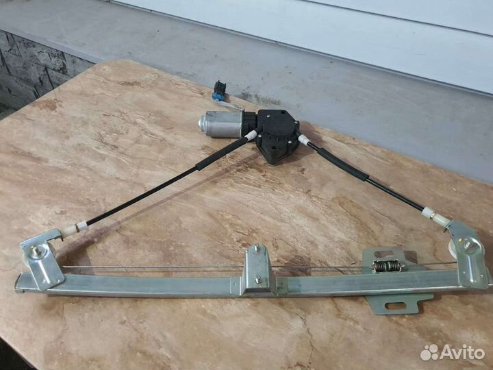 Стеклоподемник Ваз Нива Шевроле Перед Правый
