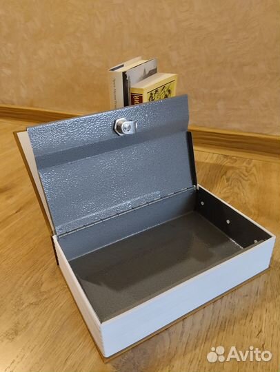 Книга сейф