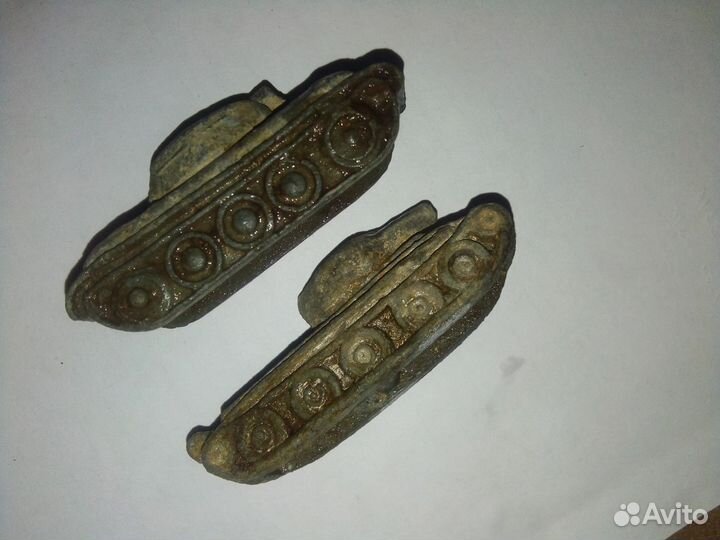 Танк оловянный