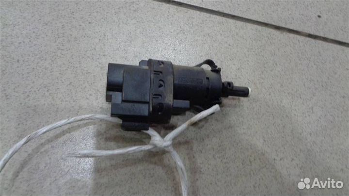 Датчик включения стоп-сигнала Ford Focus 2 2004-2