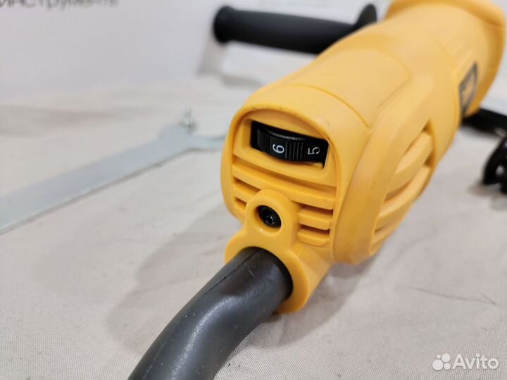 Бесплатная доставка. ушм dewalt 125мм