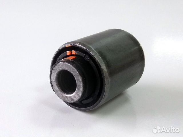 Сайлентблок задней цапфы Tribeca