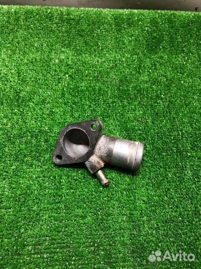 Патрубок термостата Mitsubishi Lancer X седан 2.0