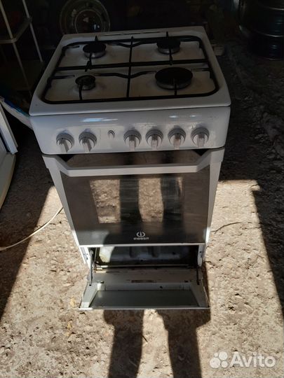 Газовая плита бу indesit.Доставка
