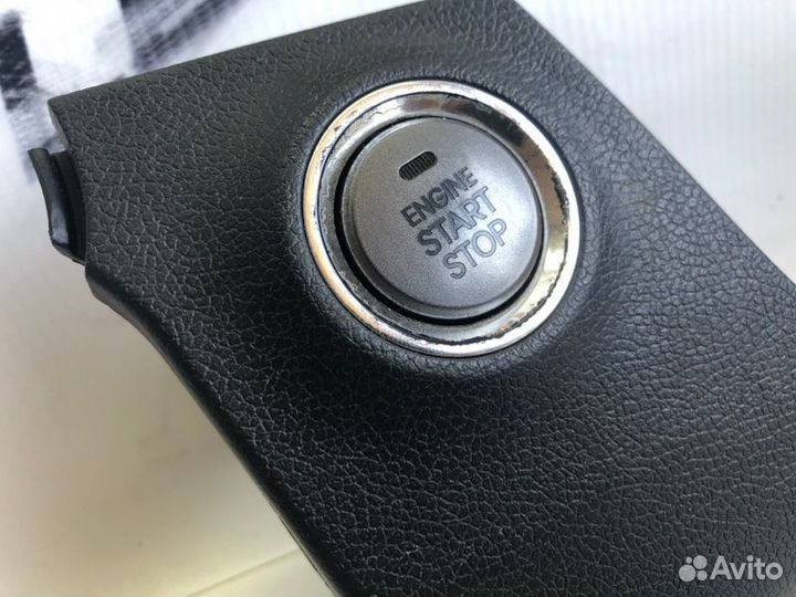 Кнопка старт-стоп Hyundai Avante G4FD 2011