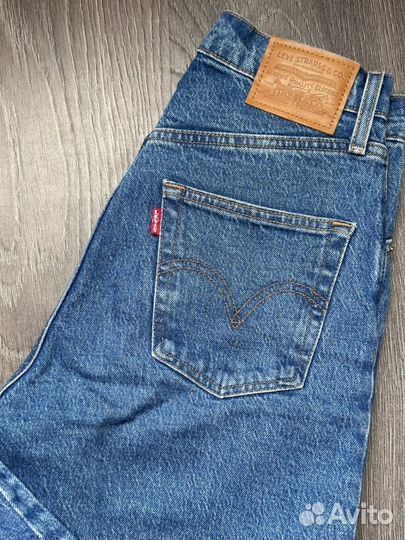 Джинсы женские Levis