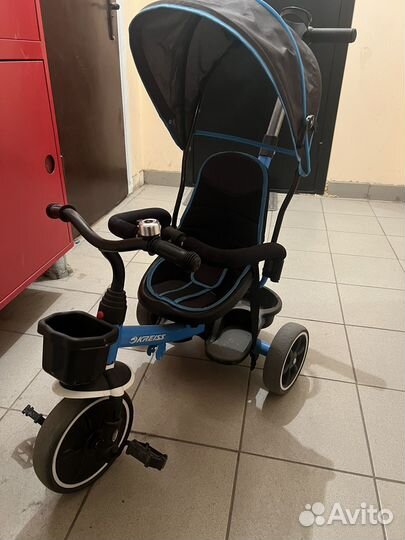 Велосипед для малышей с ручкой