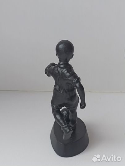 Мальчик Футболист. Юный охотник. Касли. Куса. СССР