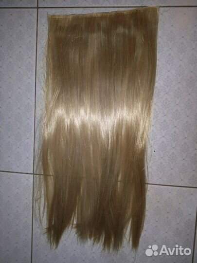 Волосы на заколках