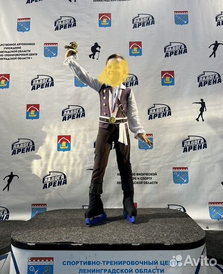 Костюм для выступлений фигурное катание 116-122