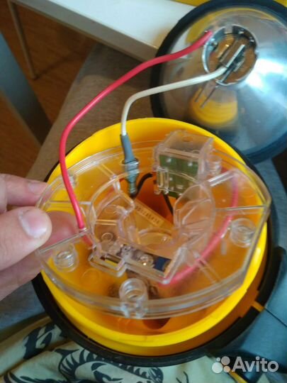 Фонарь аккумуляторный ручной