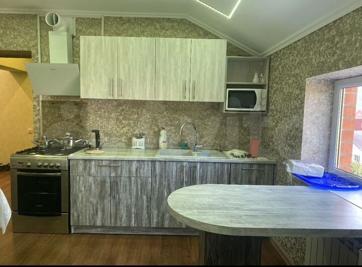 Комната 15 м² в 4-к., 3/3 эт.