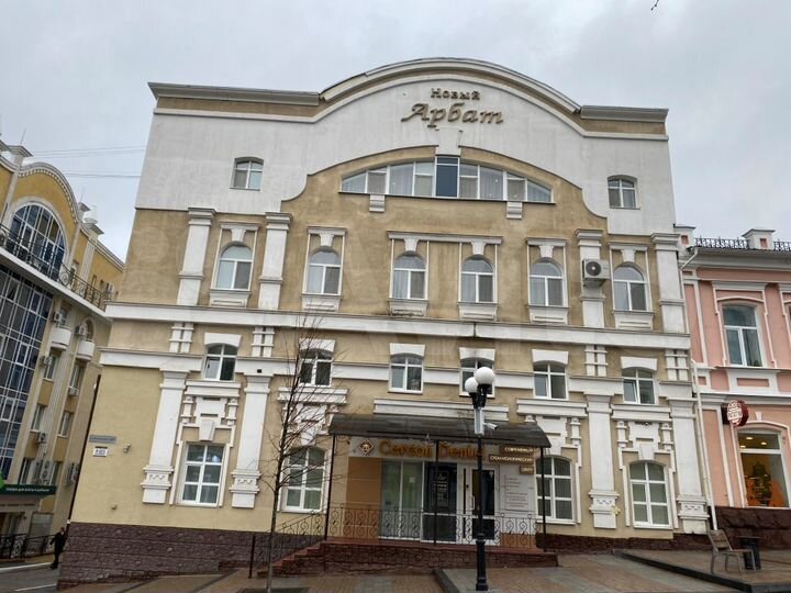 Сдаю офисы пл. 838 м² БЦ 