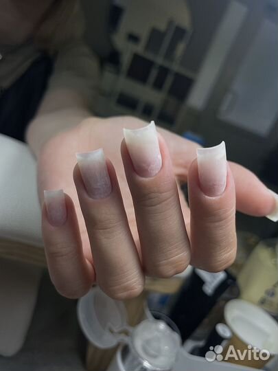 Маникюр в центре города