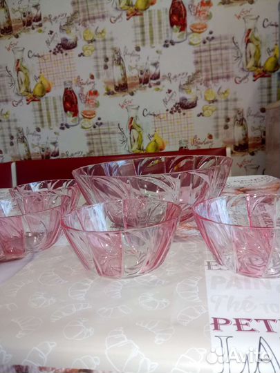 Салатники новые