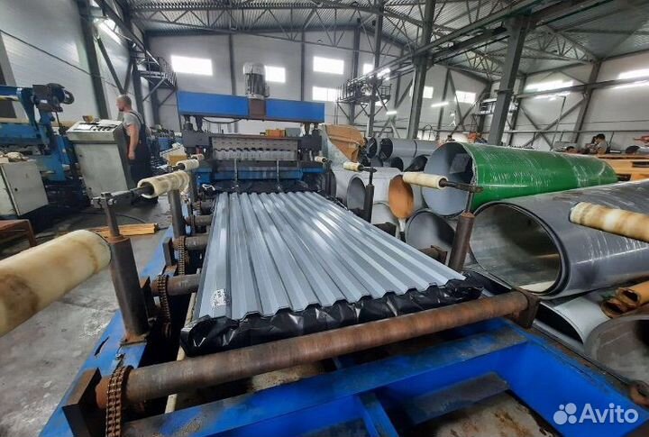 Металлические листы разноцветные для дома/коттеджа