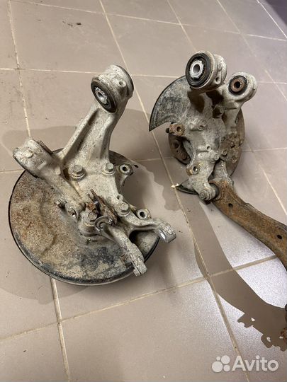 Ступица, кулак в сборе задние на honda civic 4D