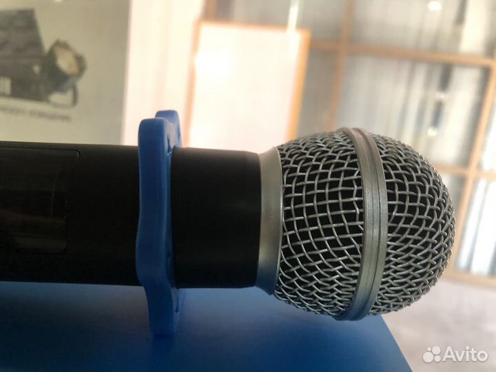 Радиомикрофон вокальный двойной