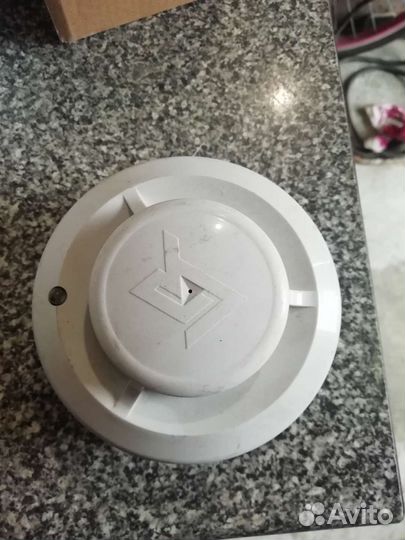 Пожарный извещатель дымовой