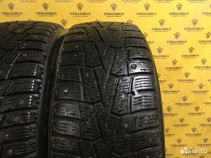 Roadstone Winguard WinSpike 215/55 R17 98T