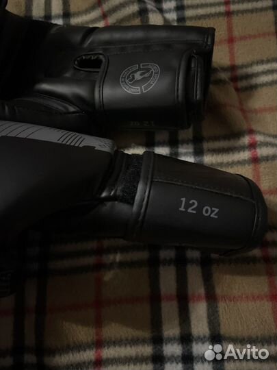 Боксерские перчатки 12 oz venum