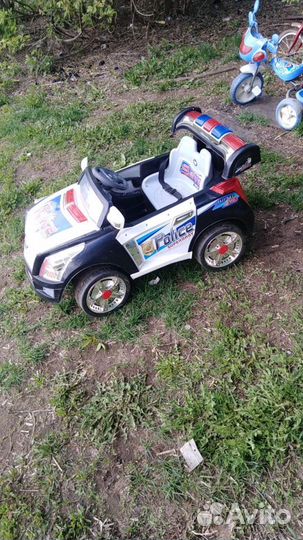 Детская машинка каталка на аккумуляторе