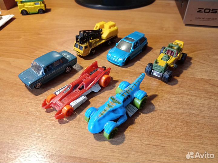 Машинки hot wheels