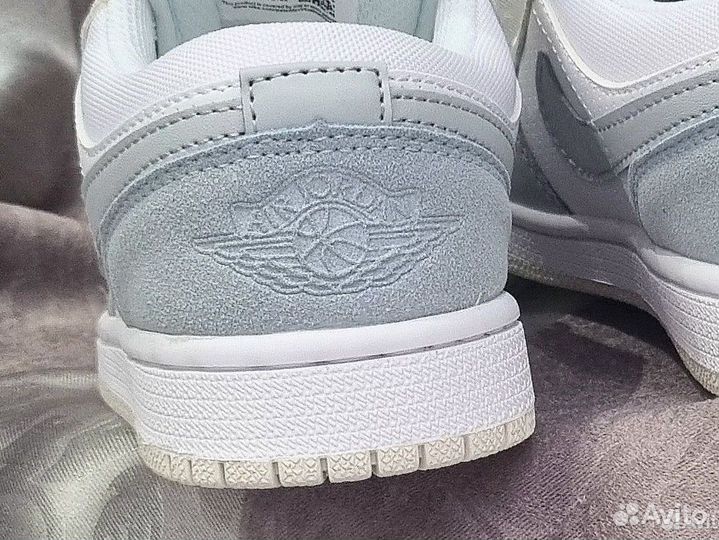 Кроссовки Nike Air Jordan 1 Low Paris р.40