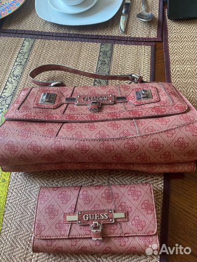 Сумка натуральная кожа, с кошельком, guess