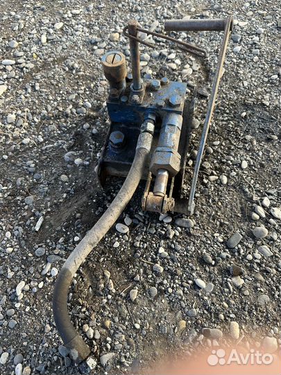 Домкрат гидравлический